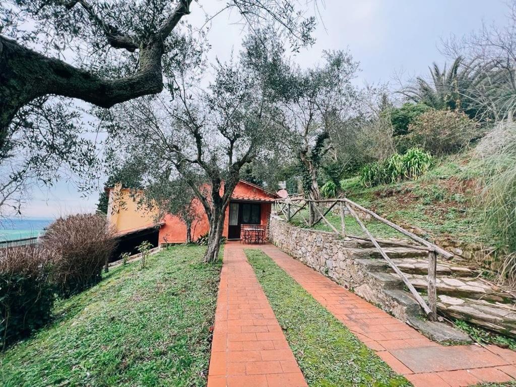 Апарт отель Borgo Degli Aranci Сан-Джулиано-Терме Экстерьер фото