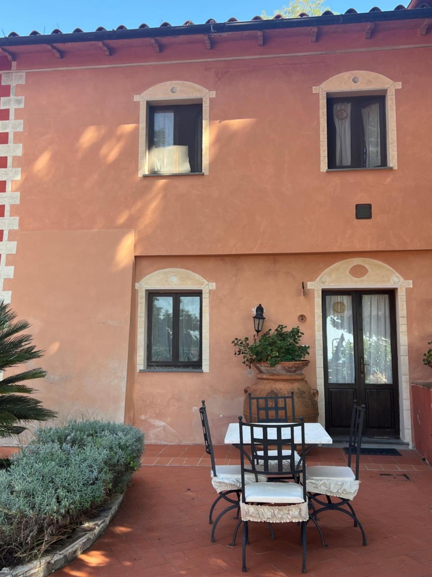 Апарт отель Borgo Degli Aranci Сан-Джулиано-Терме Экстерьер фото