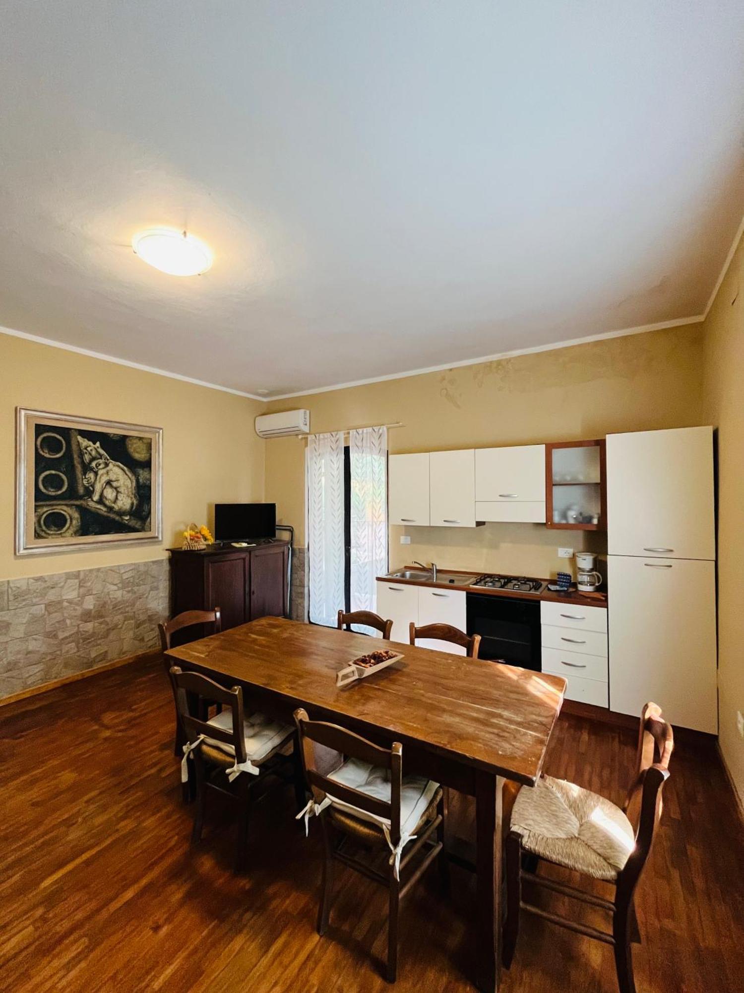 Апарт отель Borgo Degli Aranci Сан-Джулиано-Терме Экстерьер фото